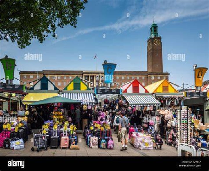 When is norwich market on?