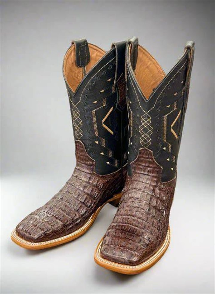 Will alligator boots stretch?